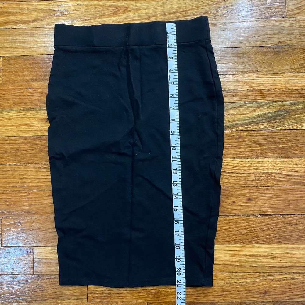Black Pencil Skirt - Picture 4 of 5